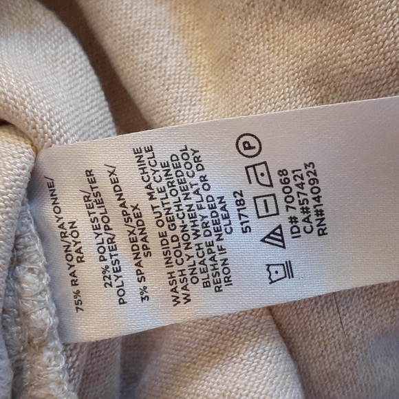 Sweater - Picture 10 of 10